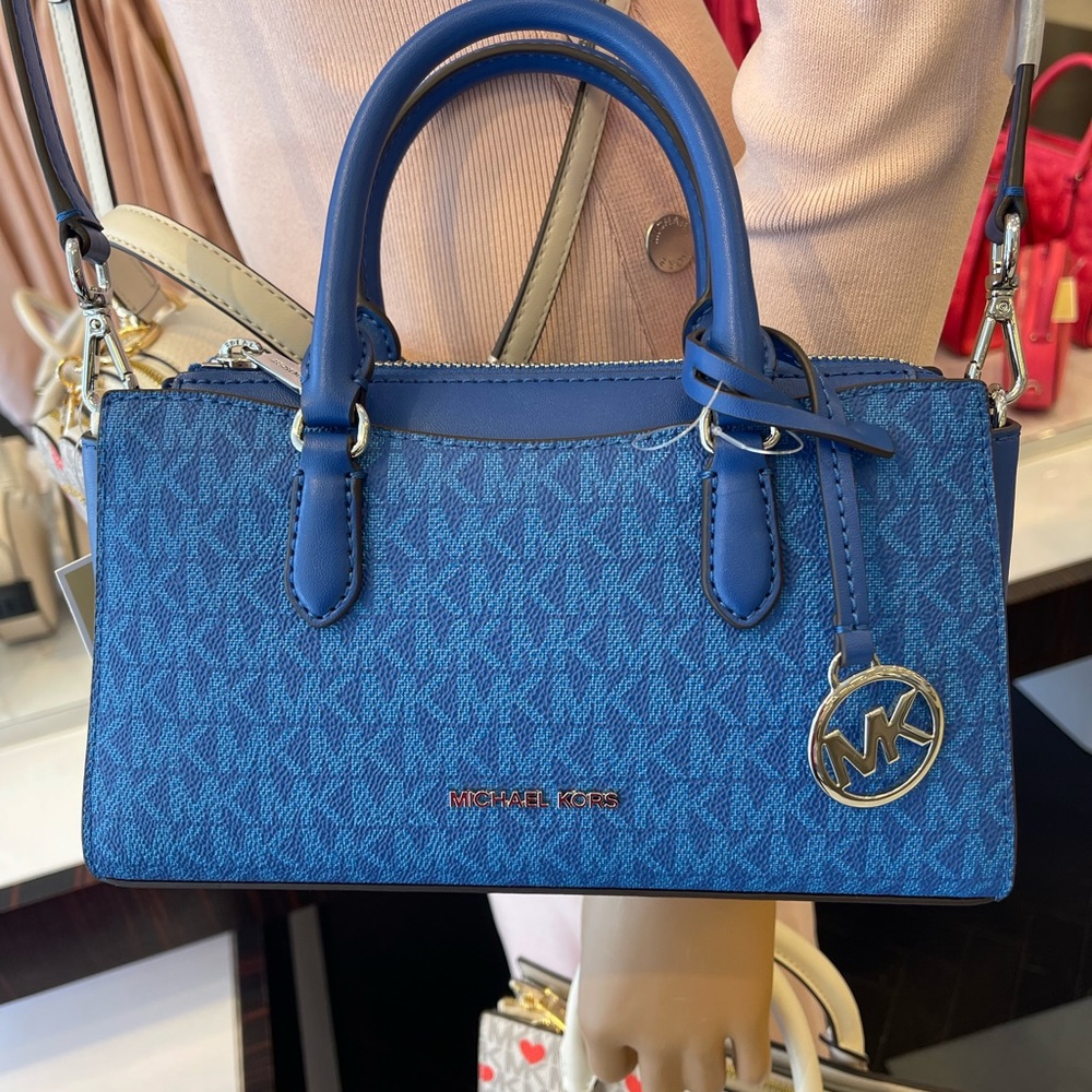 MICHAEL KORS Arden Small Top Zip Signature Logo Messenger Bag
Galaxy Blue 
NWT - Picture 6 of 16